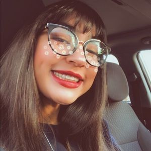 Meet your Posher, Allicia